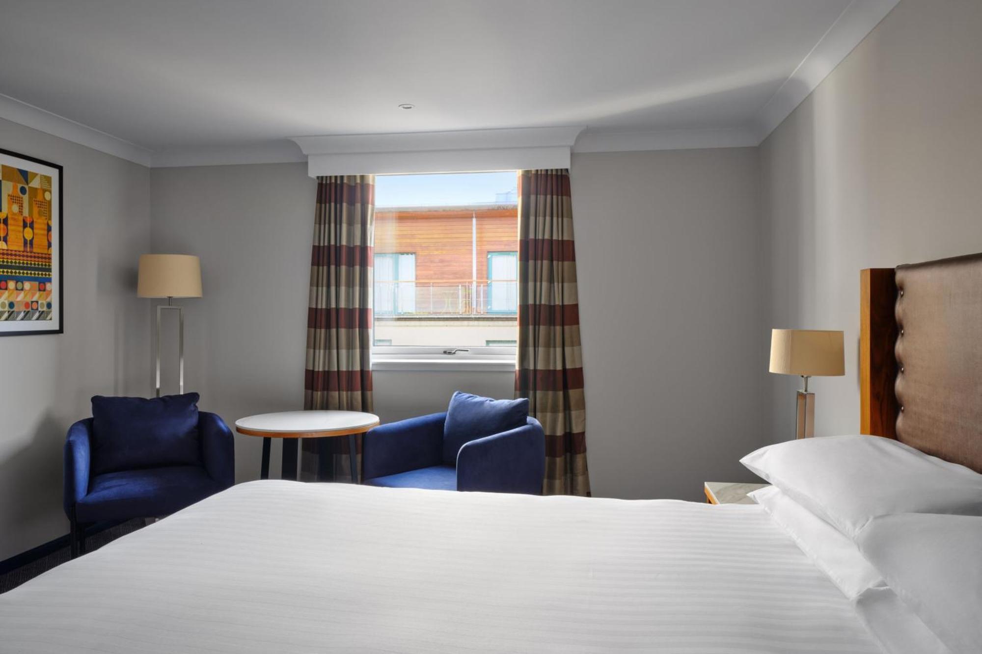 Edinburgh Marriott Hotel Holyrood Екстериор снимка